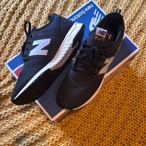 New Balance Men's Black Sneakers